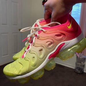 Pink & Green vapormax
